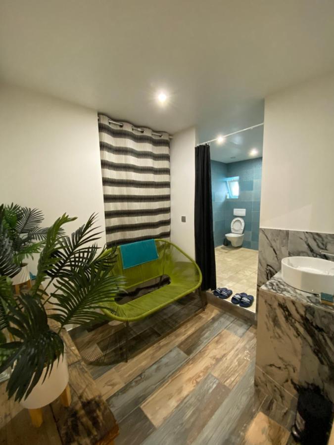 Bed and Breakfast Cosmic Jacuzzi à Arles Extérieur photo
